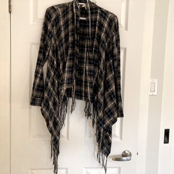 𝅺girl KRAZY LONG SLEEVE BOHO PLAID FRINGE SHIRT-Size S - Picture 4 of 16